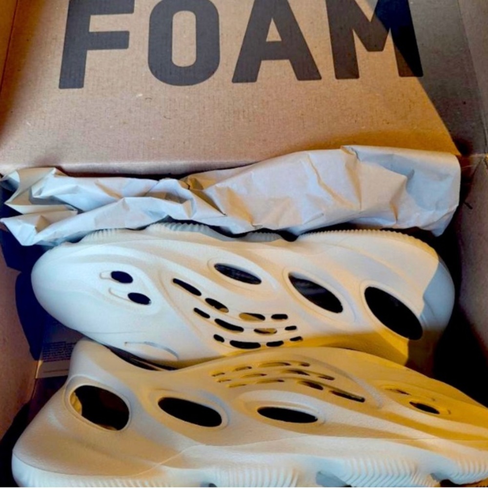 New Yeezy Foam Runner Sand